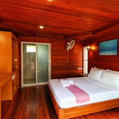 Horizon Beach Resort Koh Jum Exterior photo