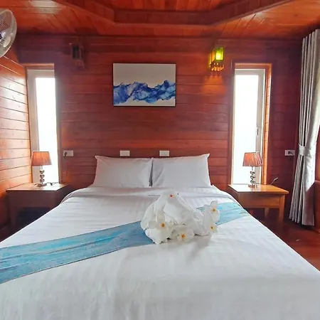 Horizon Beach Resort Koh Jum Exterior photo